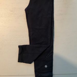 Black Athleta girl Capri leggings